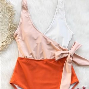 NWT Cupshe one piece color block bathing suit